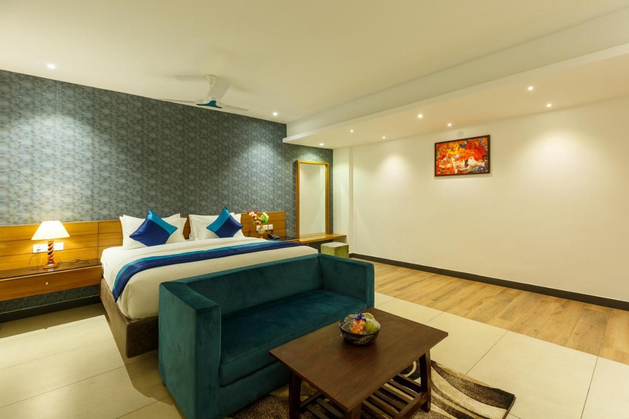 Royal Ace Boutique Hotel Бенґалуру Екстер'єр фото